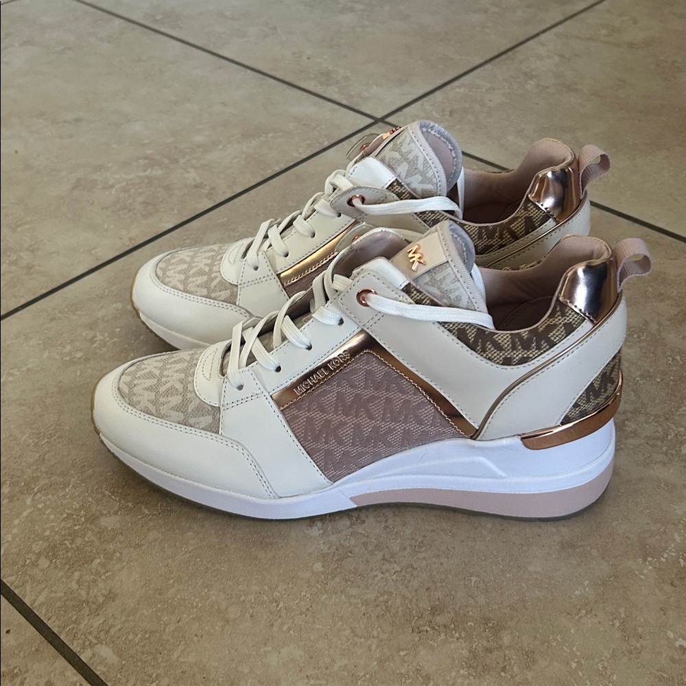 Michael Kors Georgie Trainer Wedge Sneakers Size 10M - Picture 3 of 7